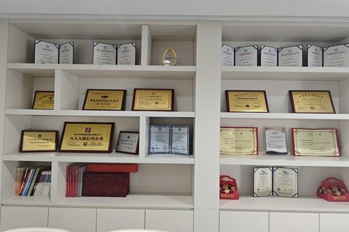 中联旭诚资质、奖项、荣誉墙